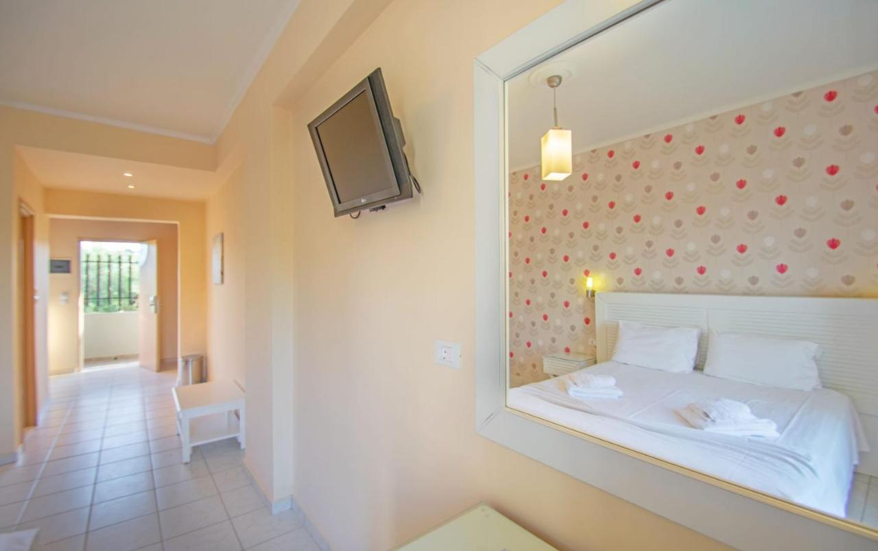 Hotel Emilia Zakynthos Town Exterior photo